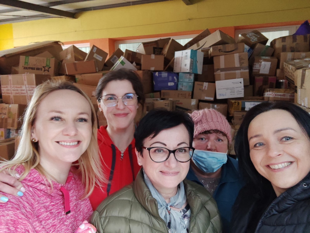 TIR z darami rozładowany w Ulanie w 40 minut!