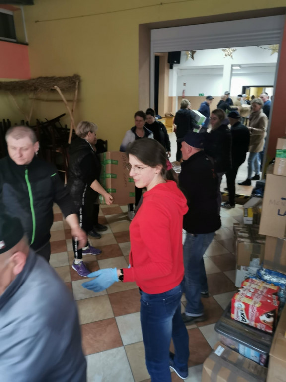 TIR z darami rozładowany w Ulanie w 40 minut!