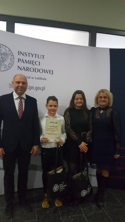 Uczniowie SP w Sobolach laureatami konkursu IPN