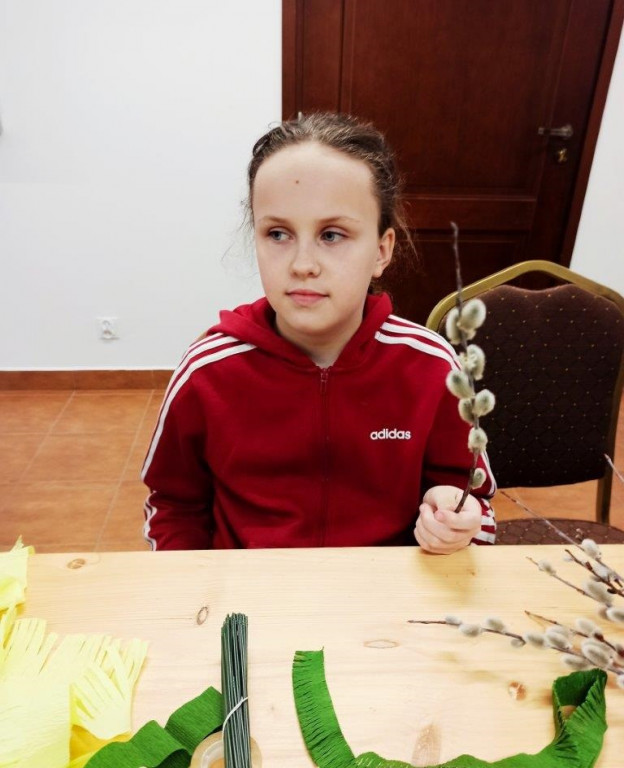 Warsztaty wicia palm wielkanocnych w Żabikowie