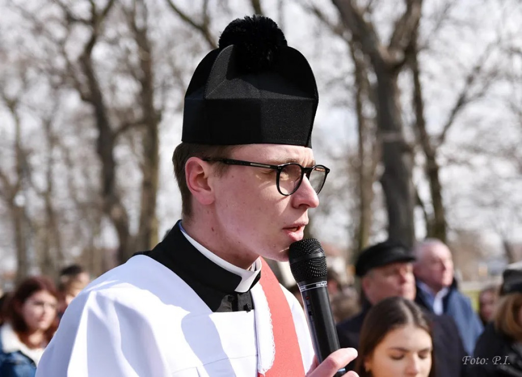 VIII Katyńska Droga Krzyżowa w Radzyniu