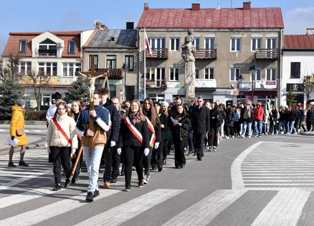 VIII Katyńska Droga Krzyżowa w Radzyniu