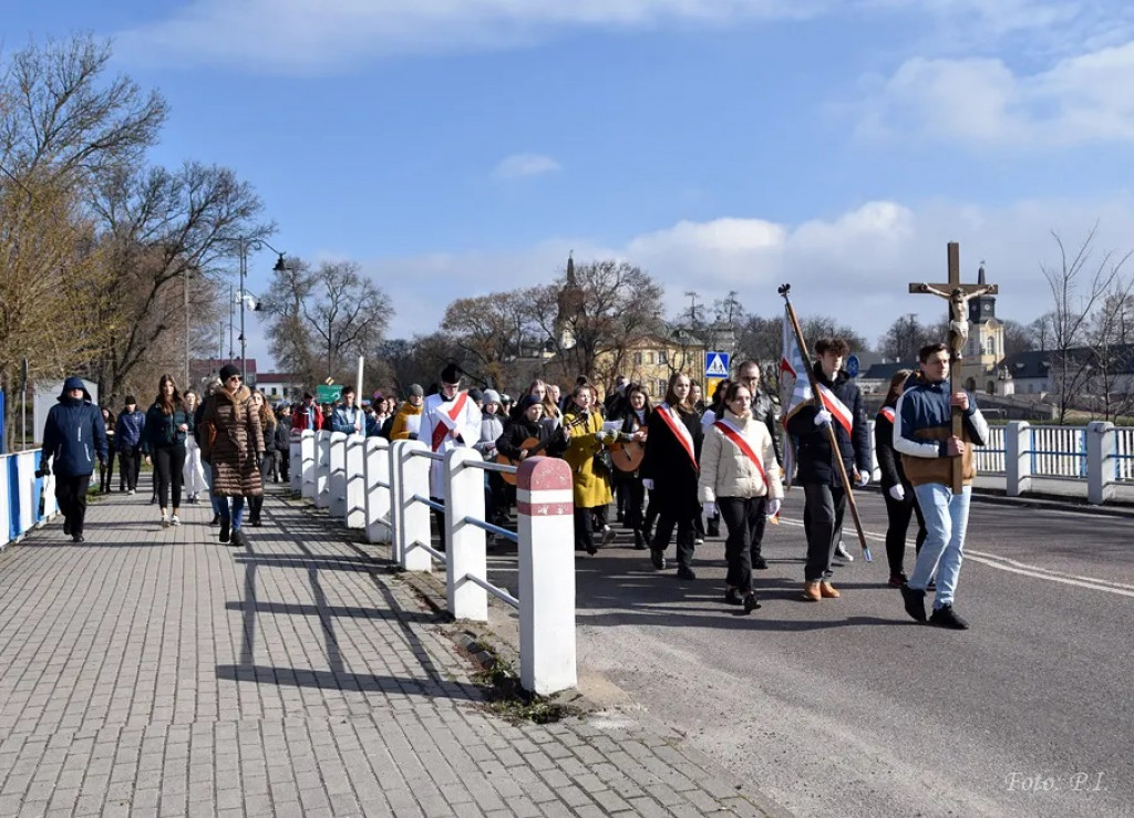 VIII Katyńska Droga Krzyżowa w Radzyniu