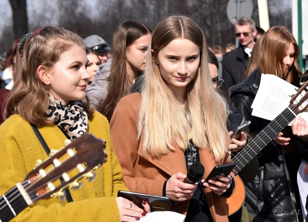 VIII Katyńska Droga Krzyżowa w Radzyniu