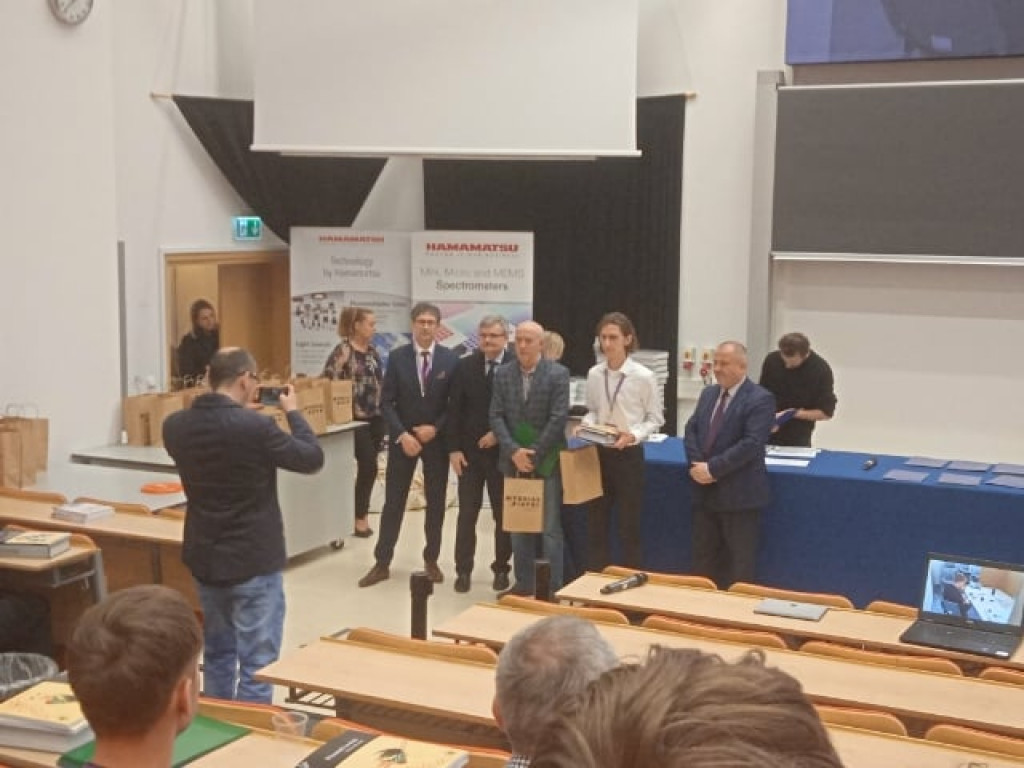 Uczeń I LO laureatem olimpiady fizycznej
