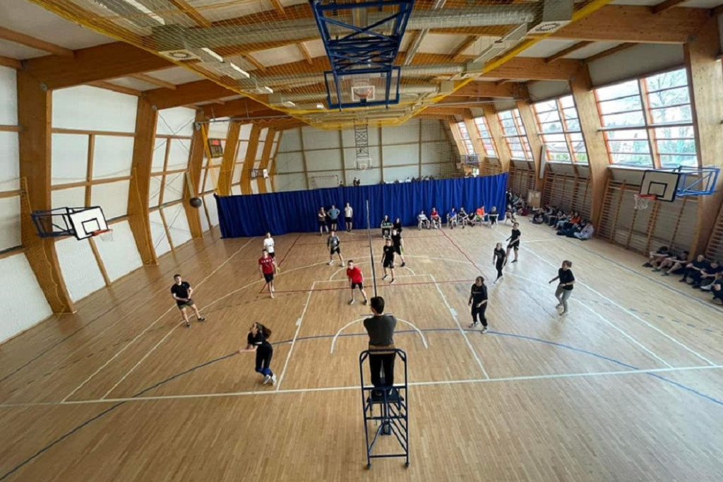 Turniej sportowy w I LO