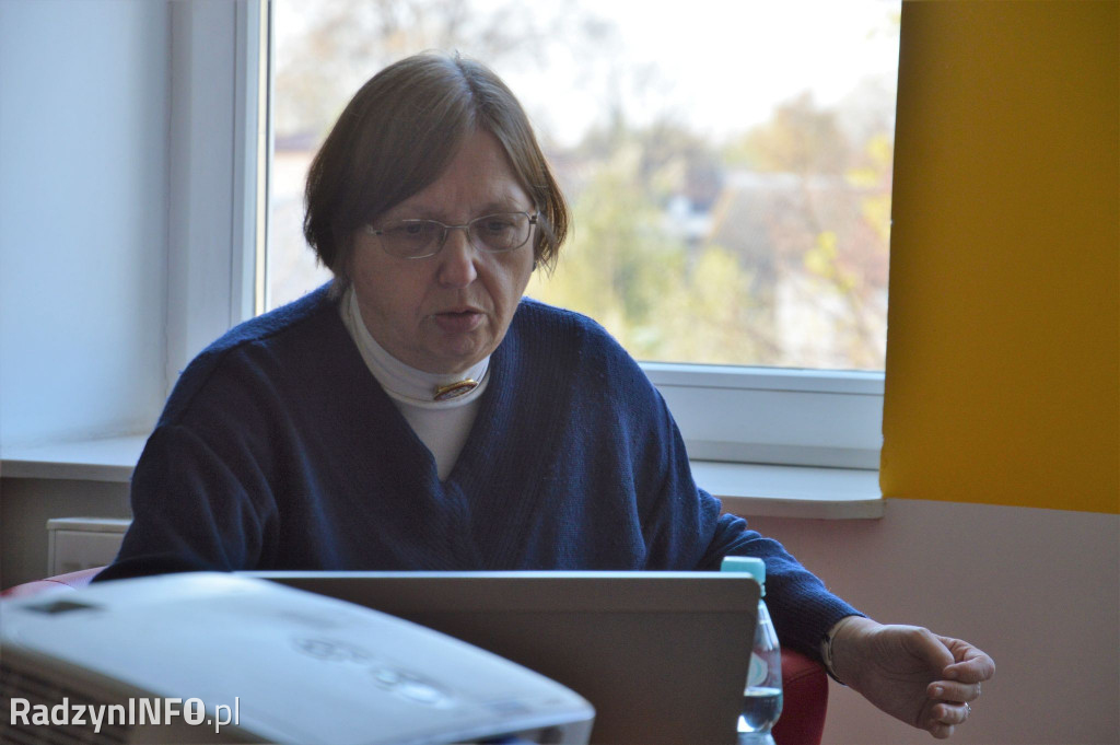 Wykład prof. Starnawskiej o templariuszach w MBP