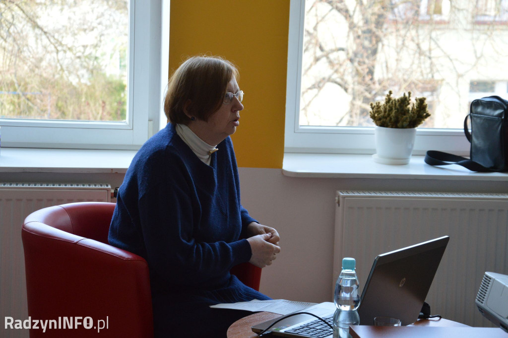 Wykład prof. Starnawskiej o templariuszach w MBP