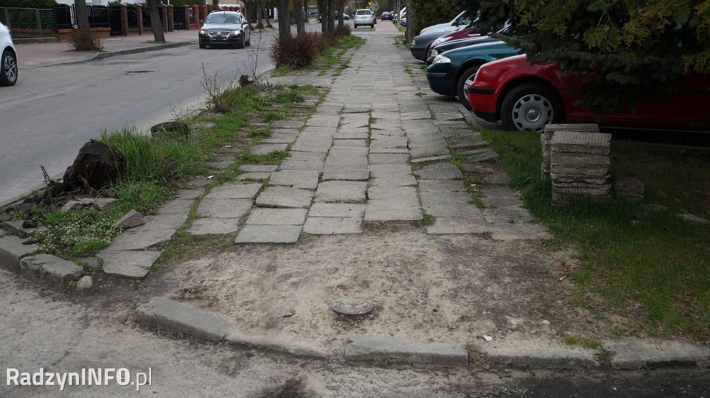 Zły stan nawierzchni ulicy Armii Krajowej