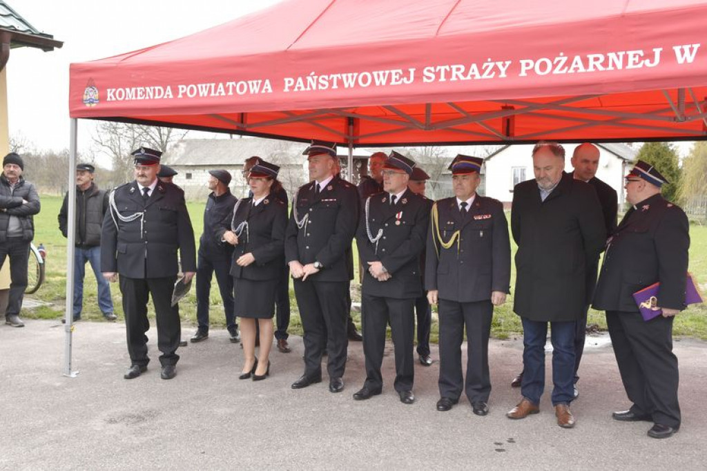 Przekazanie OSP w Grabowcu nowego samochodu
