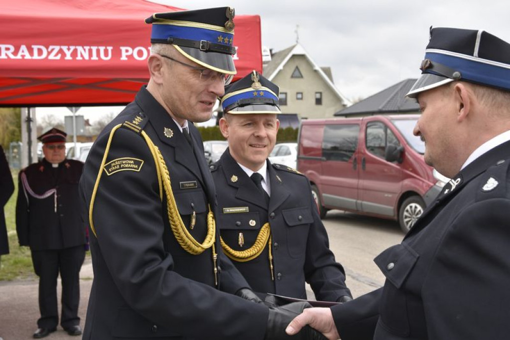 Przekazanie OSP w Grabowcu nowego samochodu