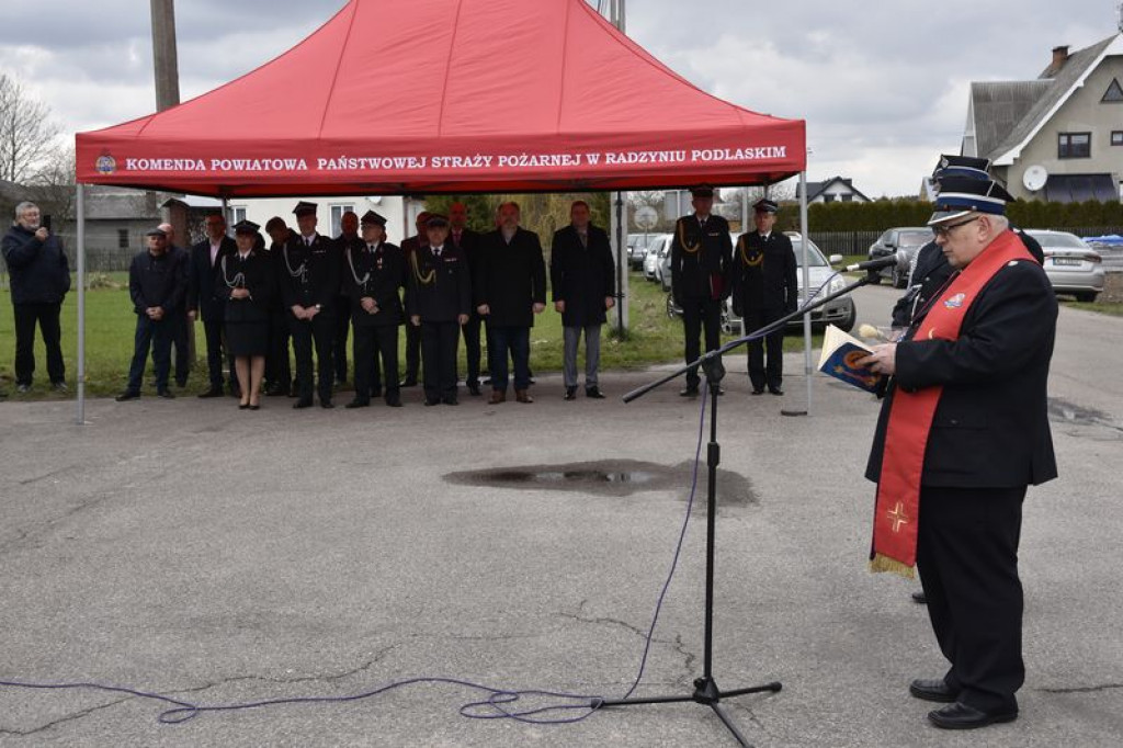 Przekazanie OSP w Grabowcu nowego samochodu