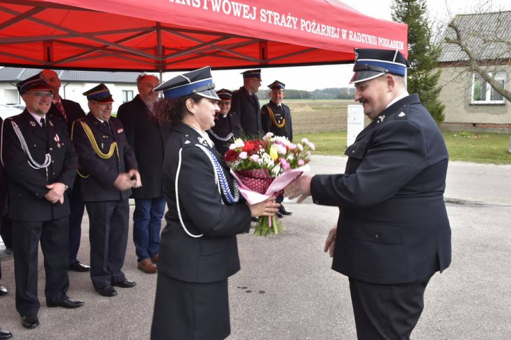 Przekazanie OSP w Grabowcu nowego samochodu