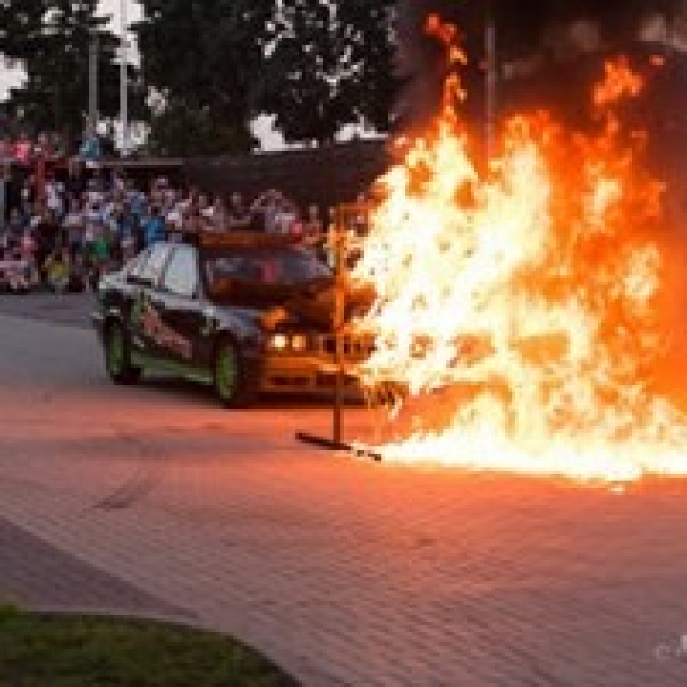 Zdjęcia z pokazów kaskaderskich