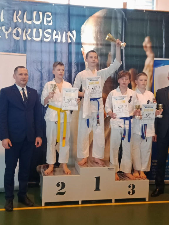 Sukcesy karateków z gm. Kąkolewnica na turnieju