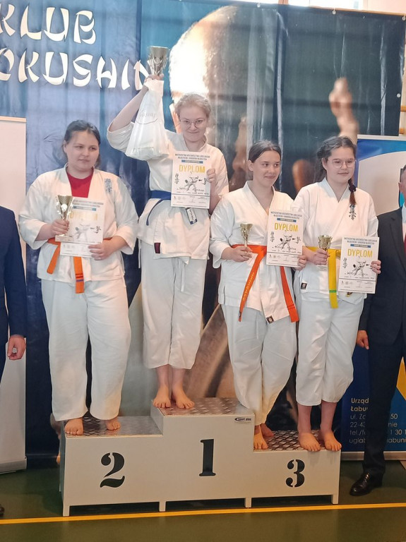 Sukcesy karateków z gm. Kąkolewnica na turnieju