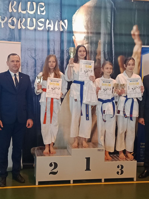 Sukcesy karateków z gm. Kąkolewnica na turnieju