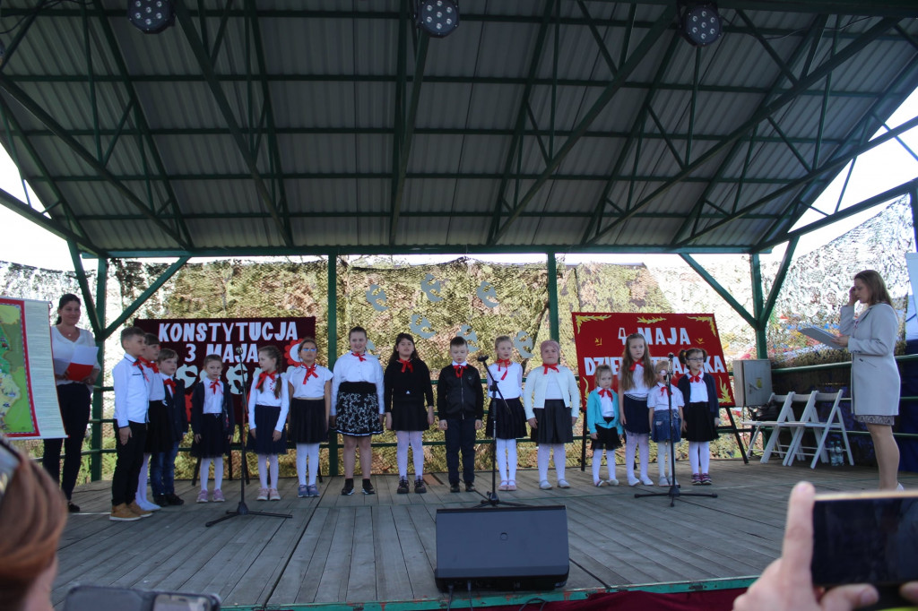 Obchody 3 maja w Komarówce Podlaskiej