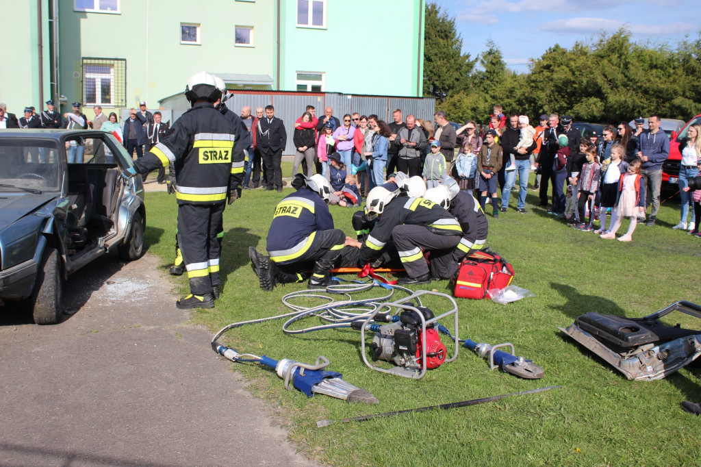 Obchody 3 maja w Komarówce Podlaskiej