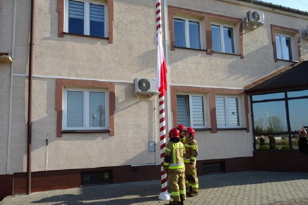 Dzień Flagi RP uczczony przez strażaków