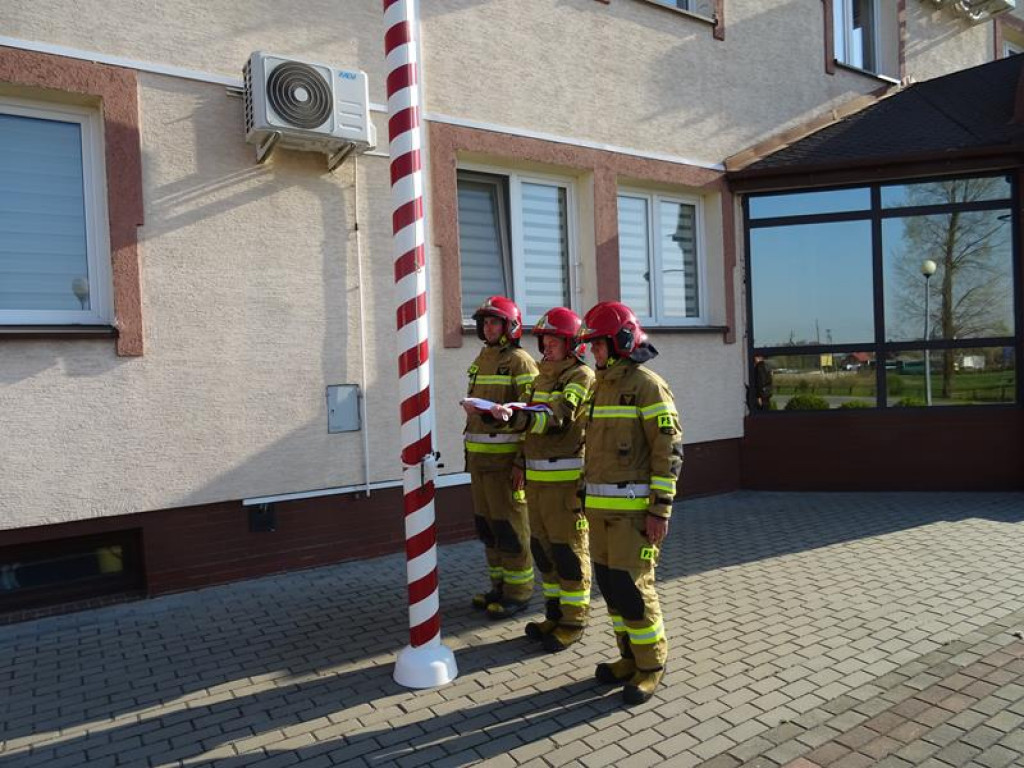 Dzień Flagi RP uczczony przez strażaków