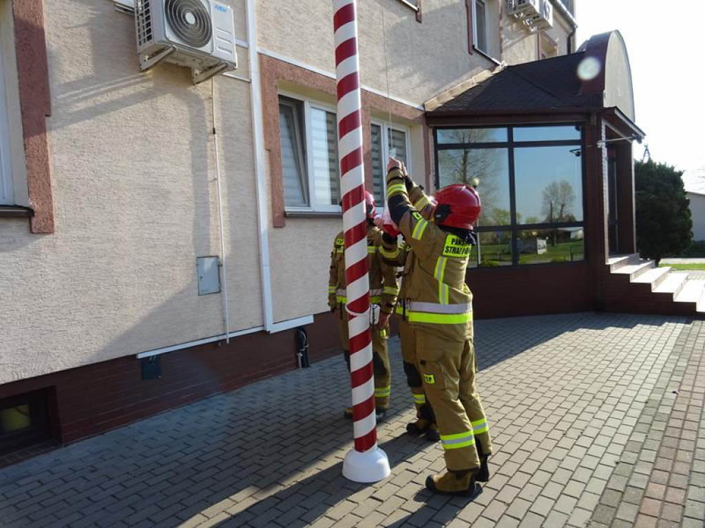 Dzień Flagi RP uczczony przez strażaków
