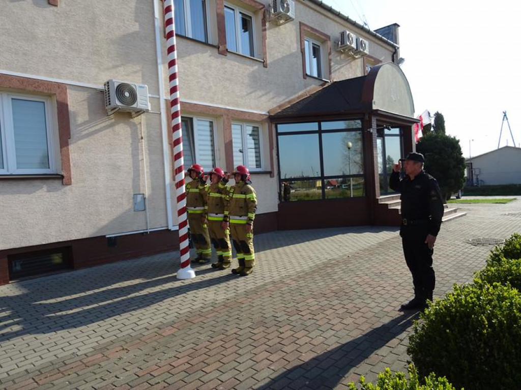 Dzień Flagi RP uczczony przez strażaków