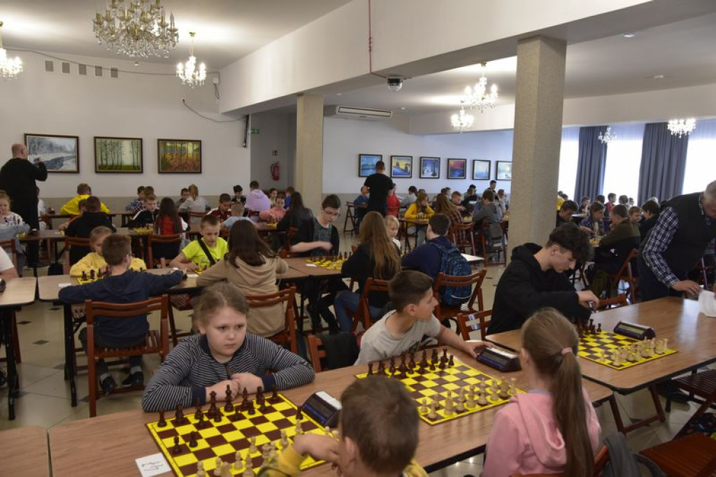 Turniej szachowy szkół podstawowych w Kąkolewnicy