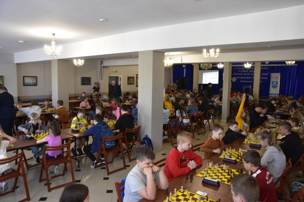Turniej szachowy szkół podstawowych w Kąkolewnicy