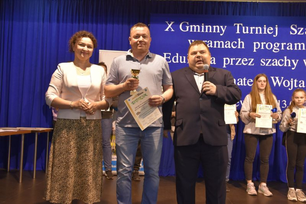 Turniej szachowy szkół podstawowych w Kąkolewnicy