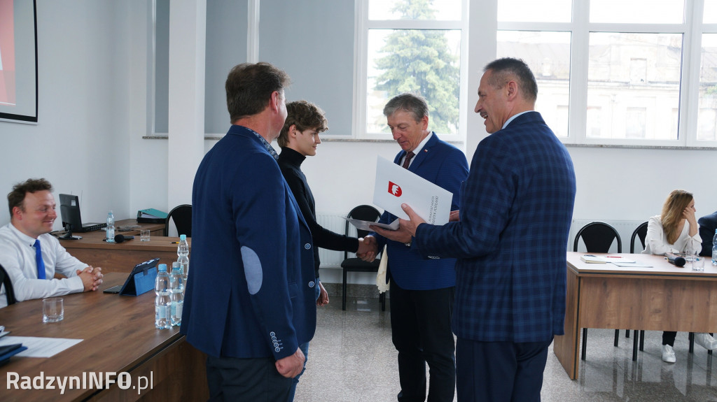 Sportowcy i trenerzy nagrodzeni na sesji RM