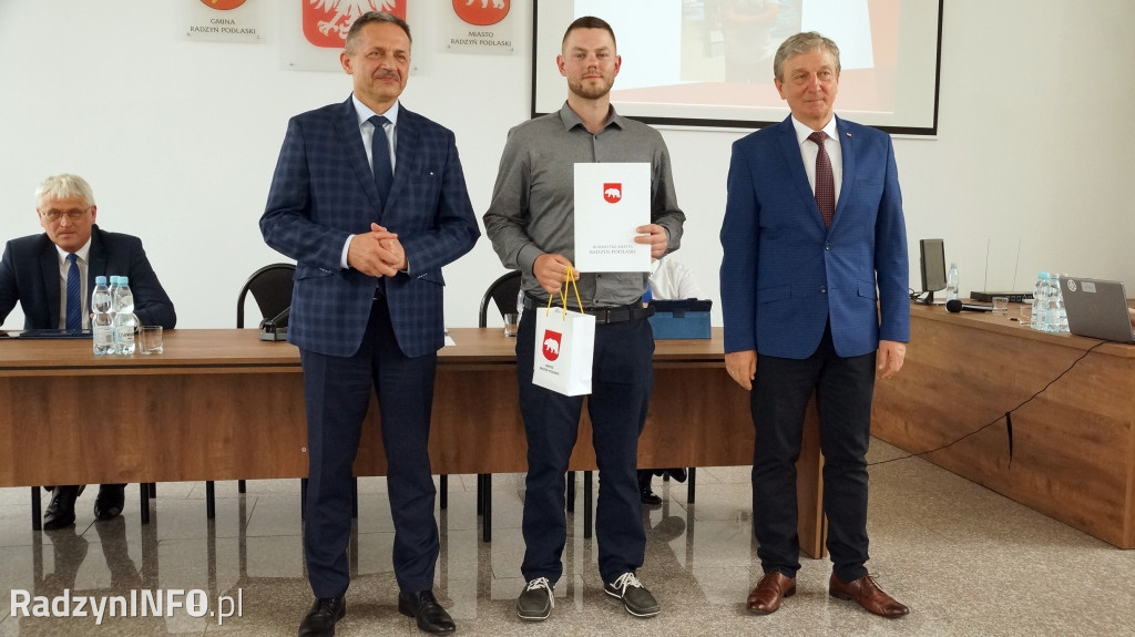 Sportowcy i trenerzy nagrodzeni na sesji RM