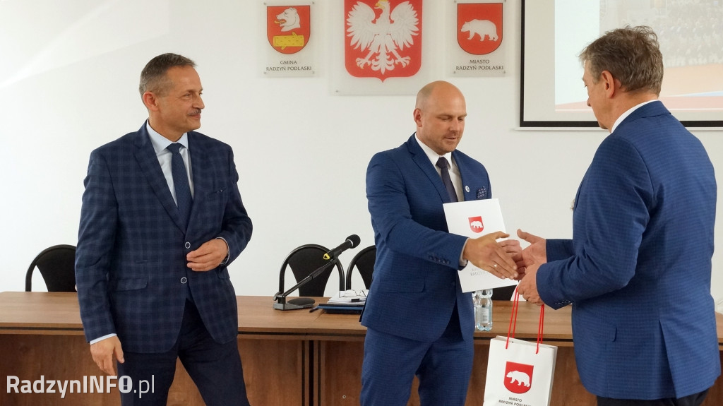 Sportowcy i trenerzy nagrodzeni na sesji RM