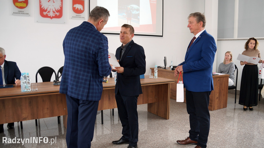 Sportowcy i trenerzy nagrodzeni na sesji RM