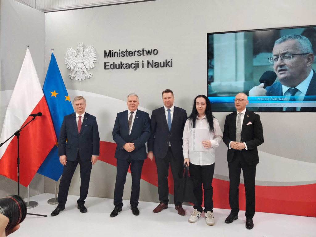 Uczeń II LO w ZSP laureatem konkursu historycznego