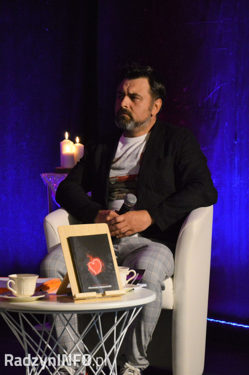 Promocja tomiku poezji Artura Ślusarczyka