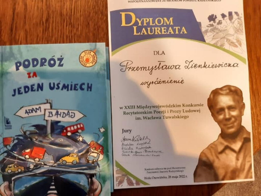 Recytatorzy z GOK w Ulanie na konkursie