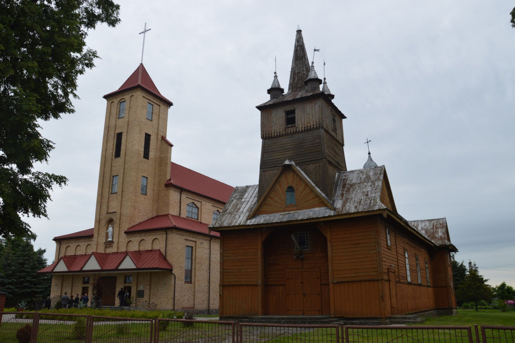 Kościoły w Zarzeczu Łukowskim