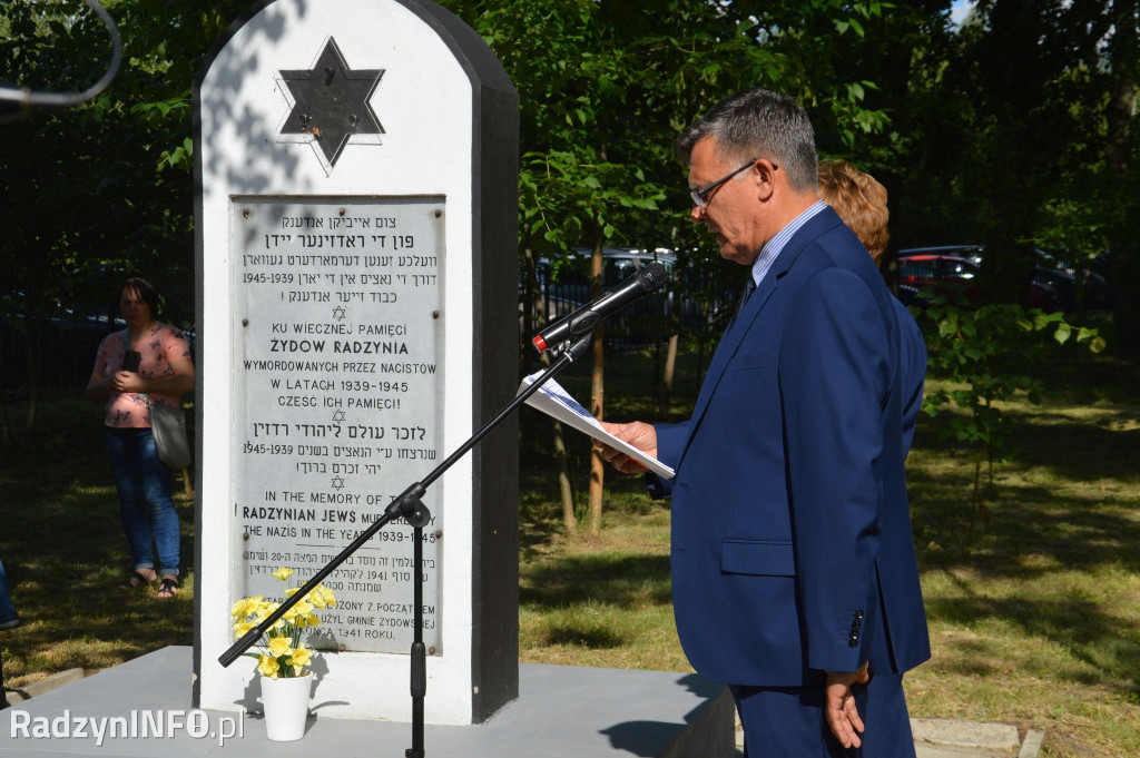 Uroczystość na cmentarzu żydowskim