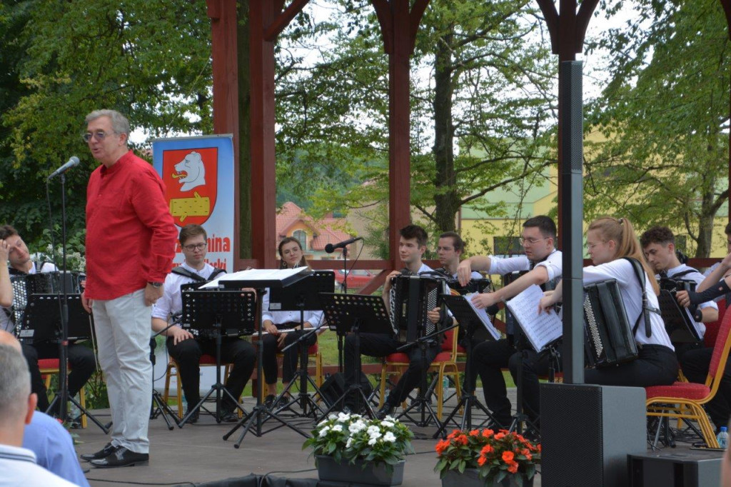 Koncert orkiestry Arti Sentemo w Żabikowie