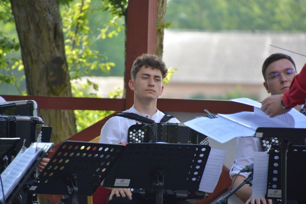 Koncert orkiestry Arti Sentemo w Żabikowie