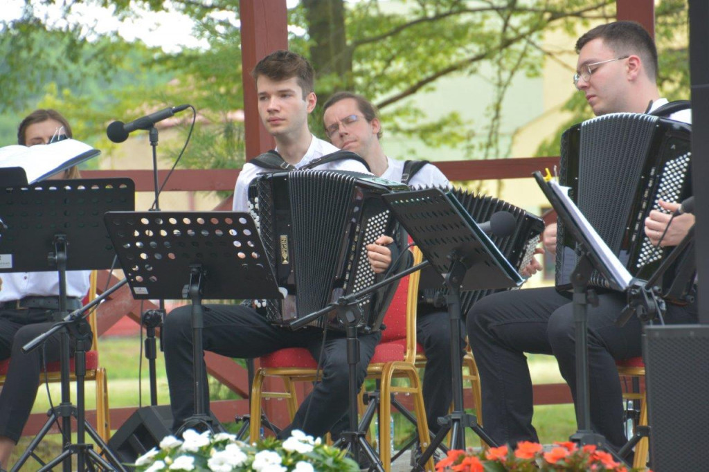 Koncert orkiestry Arti Sentemo w Żabikowie
