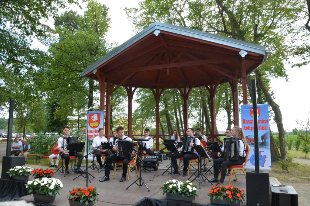 Koncert orkiestry Arti Sentemo w Żabikowie