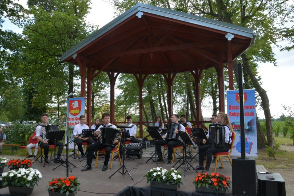 Koncert orkiestry Arti Sentemo w Żabikowie