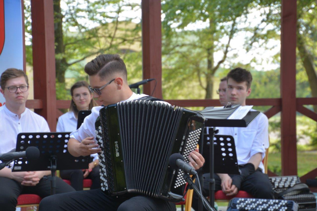 Koncert orkiestry Arti Sentemo w Żabikowie