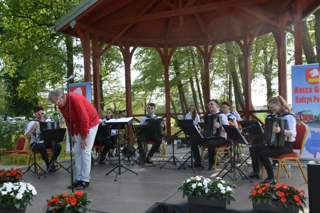 Koncert orkiestry Arti Sentemo w Żabikowie