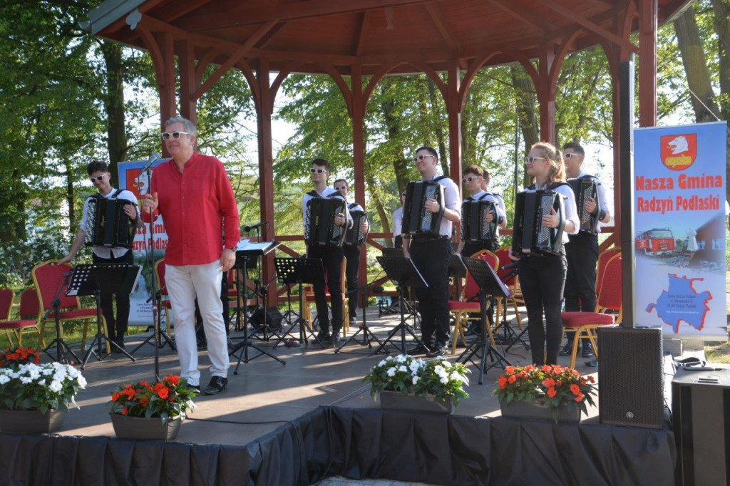 Koncert orkiestry Arti Sentemo w Żabikowie