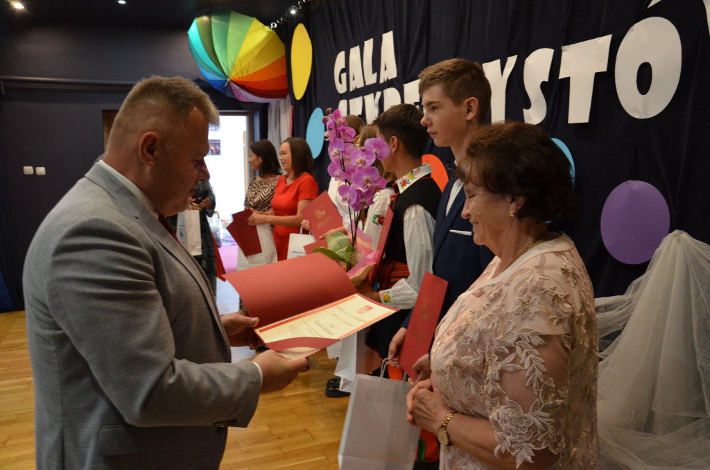 Gala stypendystów w Ulanie-Majoracie