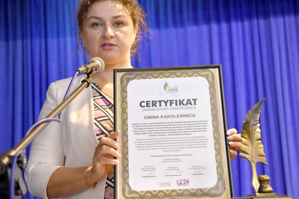 Uroczystość przyznania stypendiów w Kąkolewnicy
