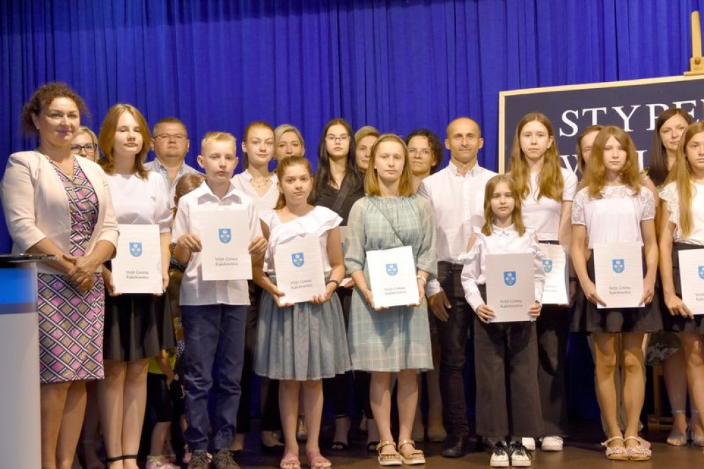 Uroczystość przyznania stypendiów w Kąkolewnicy